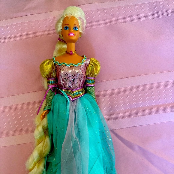 Barbie as Rapunzel, Children Collector Series First Edition - Picture 1 of 5